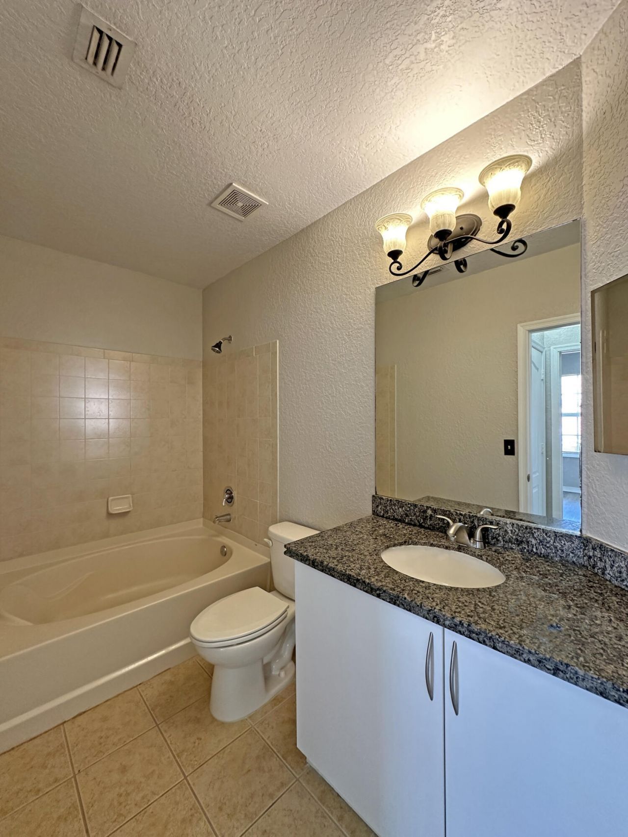 152 SW Peacock Boulevard, Unit 27-206, Port Saint Lucie, FL 34986 Photo