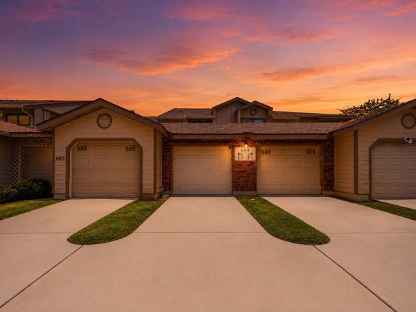 600 Crosswinds, Unit E1, Greenacres, FL 33413