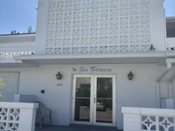 209 SE 6th Street, Unit 4, Boynton Beach, FL 33435
