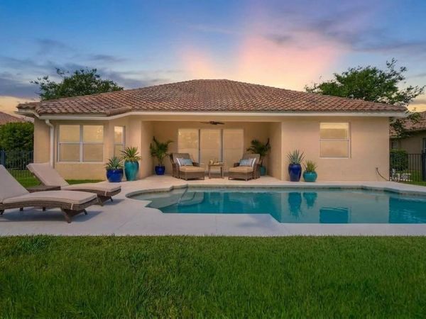 7677 Fieldstone Ranch Square, Vero Beach, FL 32967