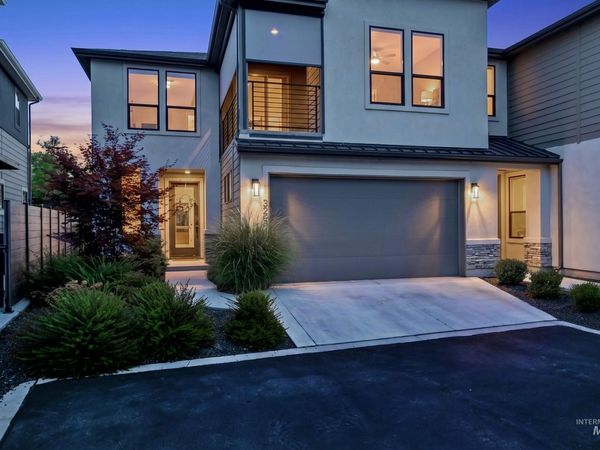 3263 S Sedgebrook Ln, Eagle, ID 83616
