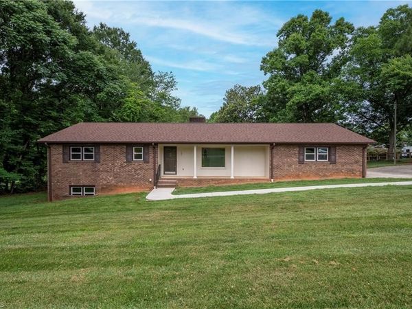 107 Coram Avenue, Boonville, NC 27011