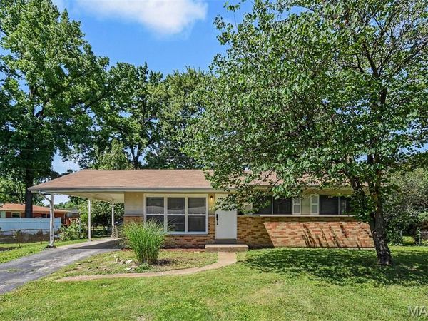840 Babler Drive , Florissant, MO 63031
