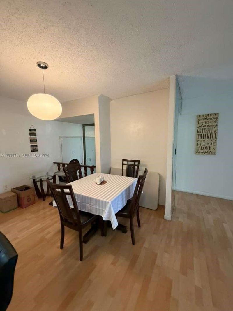 8775 Park Blvd , Unit 318, Miami, FL 33172 Photo