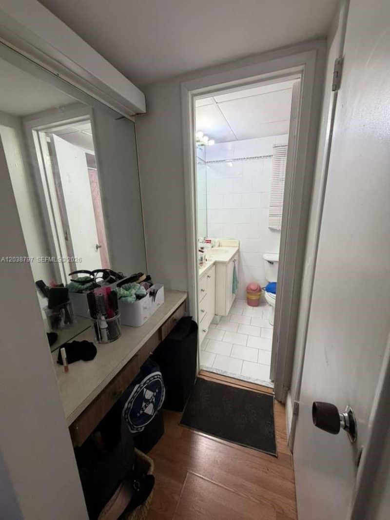 8775 Park Blvd , Unit 318, Miami, FL 33172 Photo