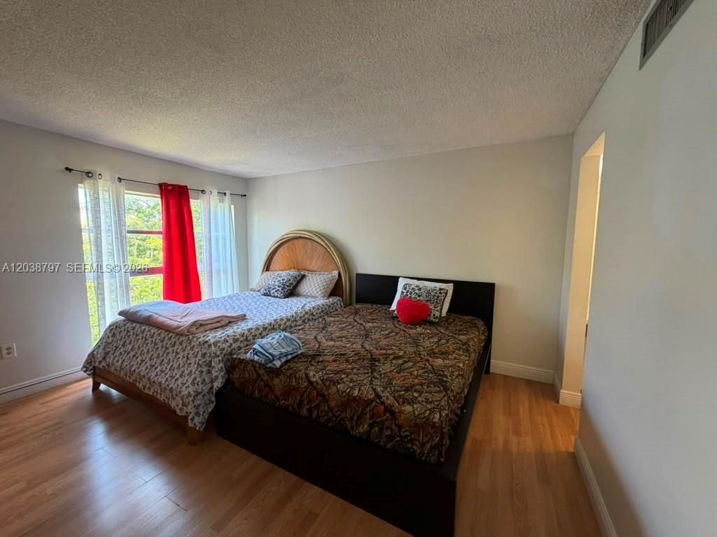 8775 Park Blvd , Unit 318, Miami, FL 33172 Photo