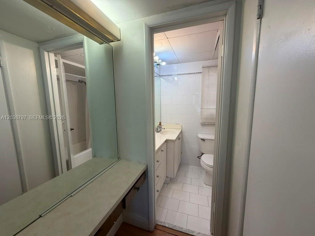 8775 Park Blvd , Unit 318, Miami, FL 33172 Photo