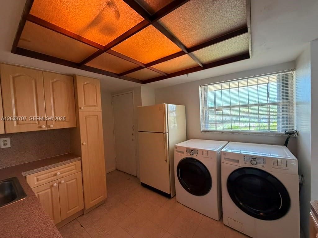 8775 Park Blvd , Unit 318, Miami, FL 33172 Photo