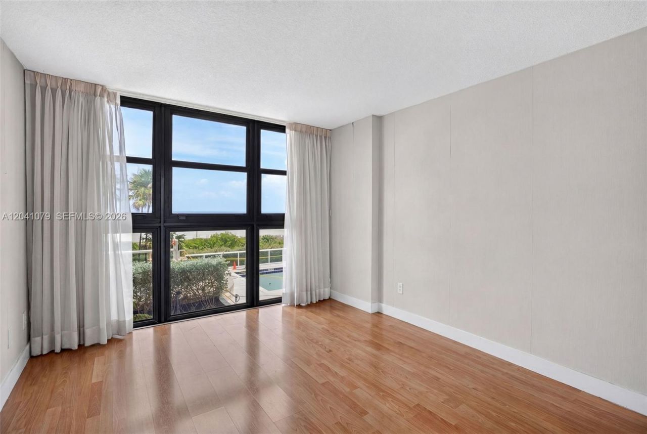 5757 Collins Ave , Unit 405, Miami Beach, FL 33140 Photo