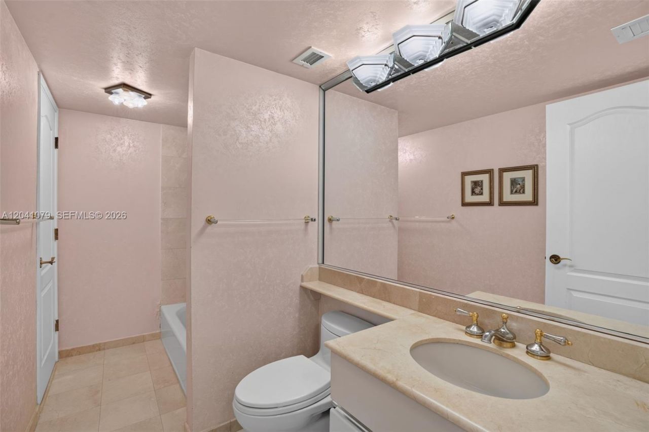 5757 Collins Ave , Unit 405, Miami Beach, FL 33140 Photo
