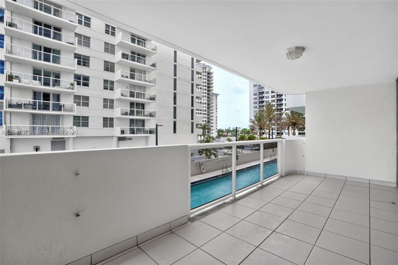 5757 Collins Ave , Unit 405, Miami Beach, FL 33140 Photo