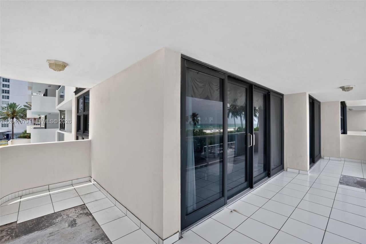 5757 Collins Ave , Unit 405, Miami Beach, FL 33140 Photo