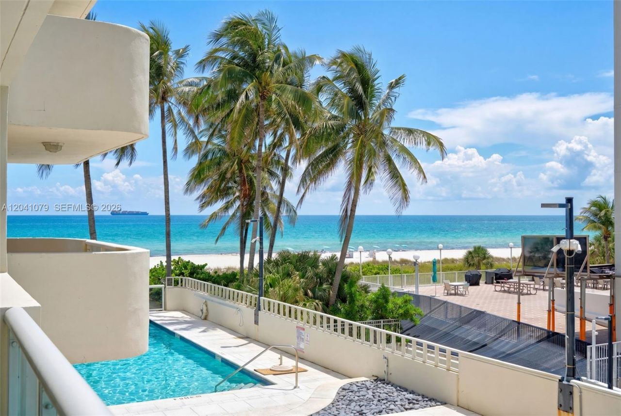 5757 Collins Ave , Unit 405, Miami Beach, FL 33140 Photo