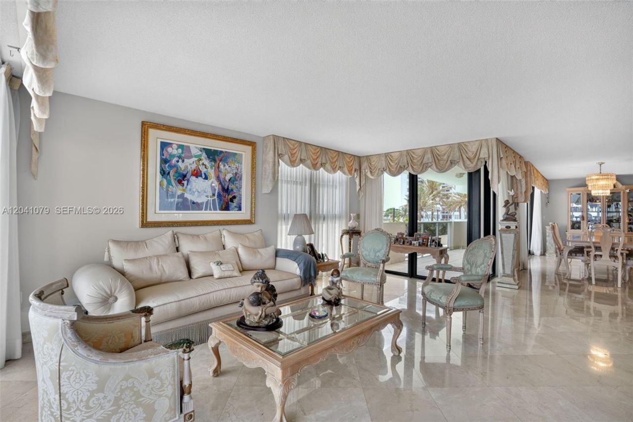 5757 Collins Ave , Unit 405, Miami Beach, FL 33140 Photo