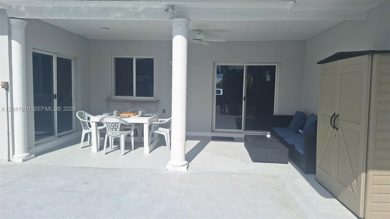 1800 N 55th Ave , Hollywood, FL 33021 Photo