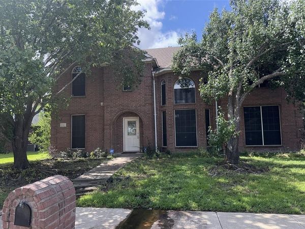2004 Biscayne Drive , Lewisville, TX 75067