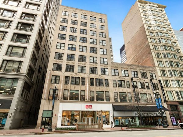 20 N State Street , Unit 611, Chicago, IL 60602