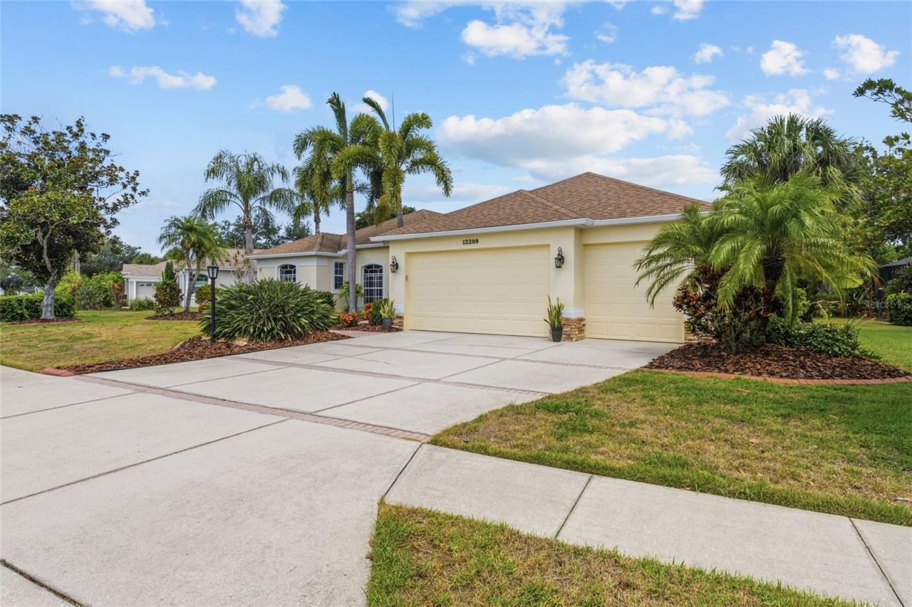 12209 Clubhouse Drive , Lakewood Ranch, FL 34202 Photo
