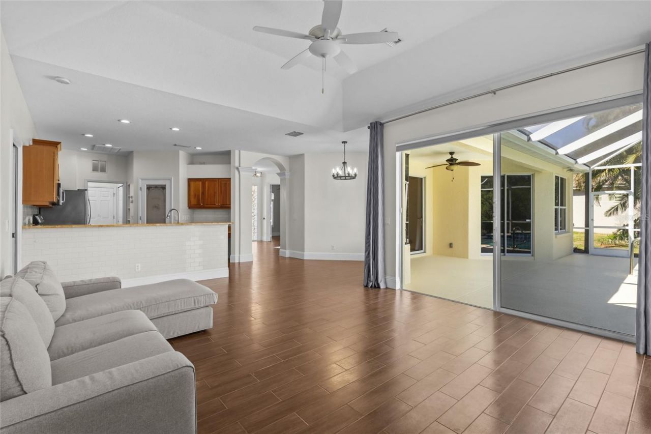 12209 Clubhouse Drive , Lakewood Ranch, FL 34202 Photo