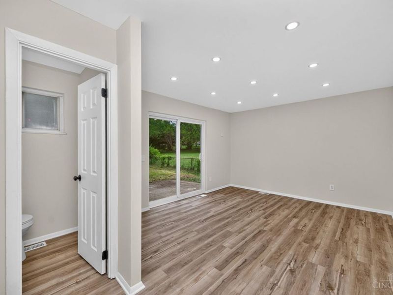 932 Glasgow Drive, Forest Park, OH 45240 Photo 15