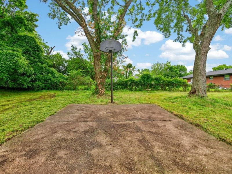 932 Glasgow Drive, Forest Park, OH 45240 Photo 42