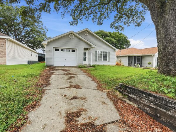 657 Jerrells Avenue, Fort Walton Beach, FL 32547