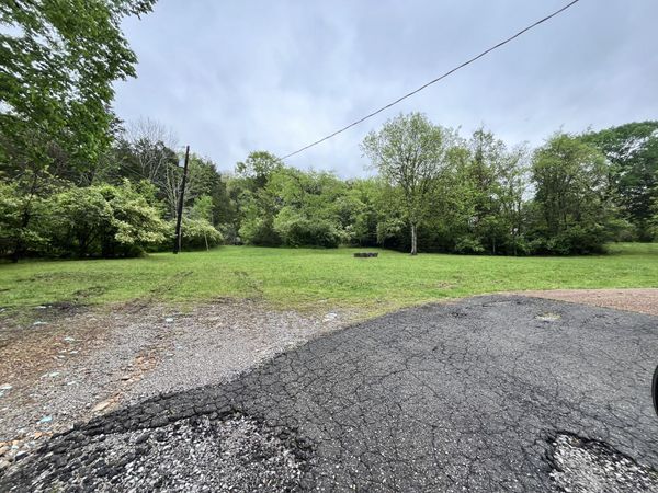554B Old Hickory Blvd , Nashville, TN 37209