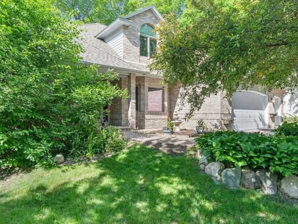 15920 37th Avenue N, Plymouth, MN 55446