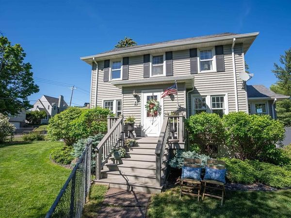 3 E College Street, Duluth, MN 55812