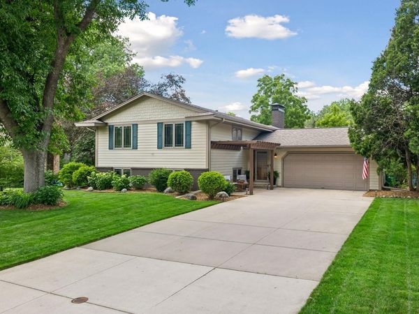 6328 Limerick Lane, Edina, MN 55439