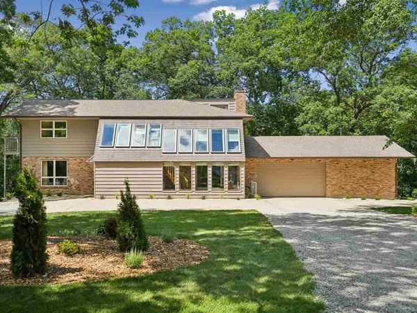 4408 NE Toad Rd, Iowa City, IA 52240
