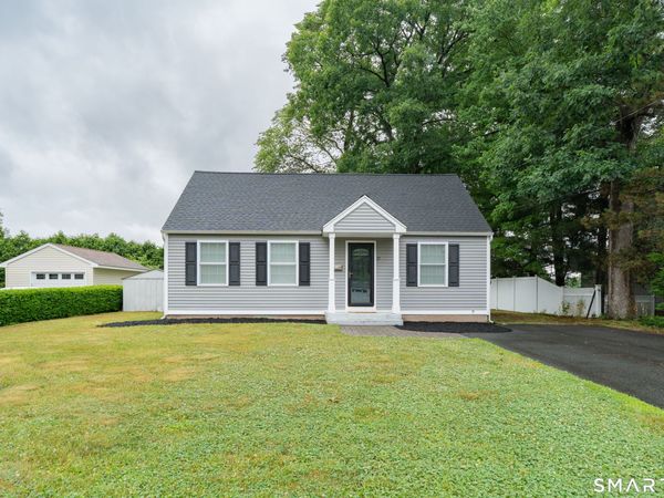 17 Edgewood, Cromwell, CT 06416