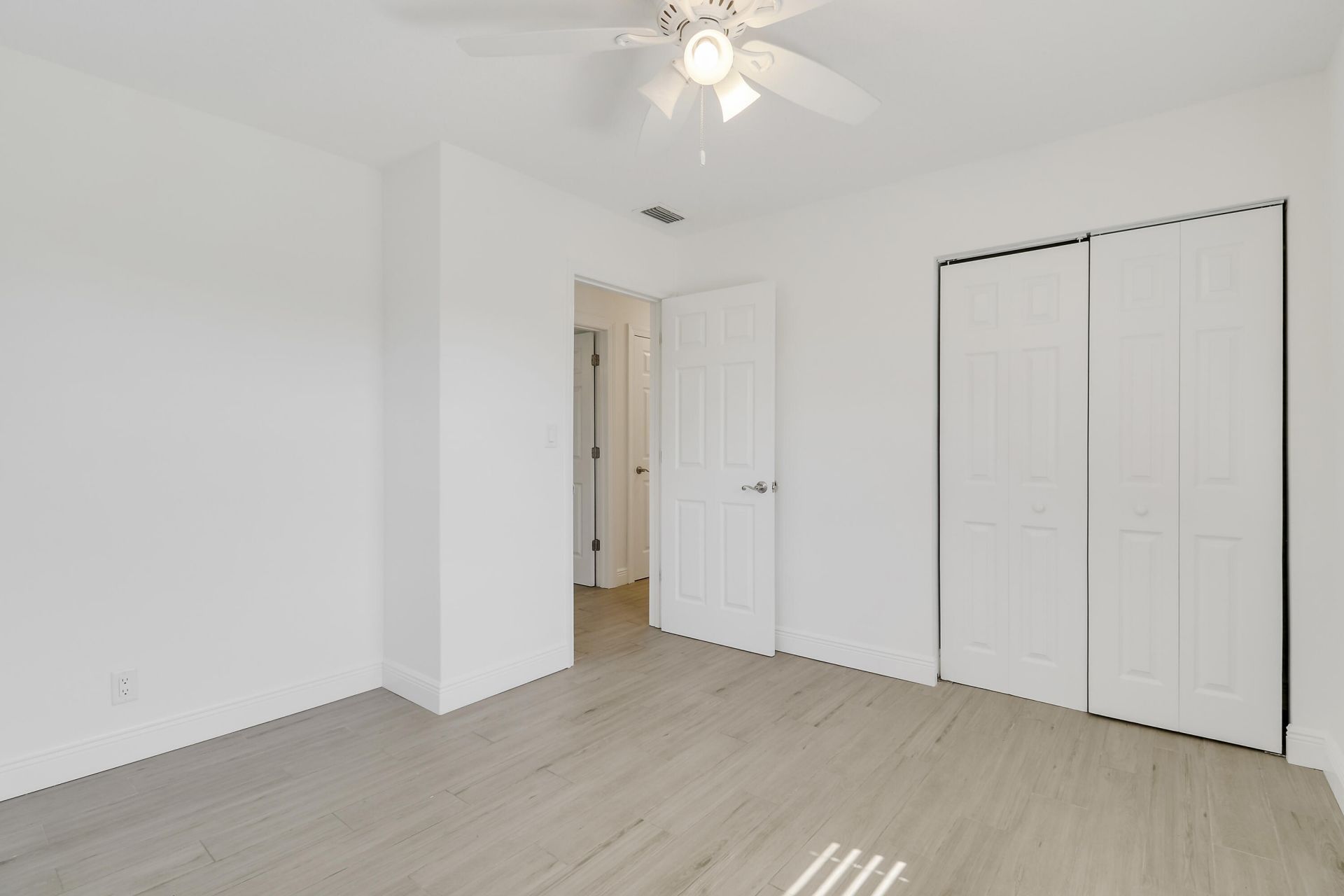 816 Juniper Drive, North Palm Beach, FL 33408 Photo