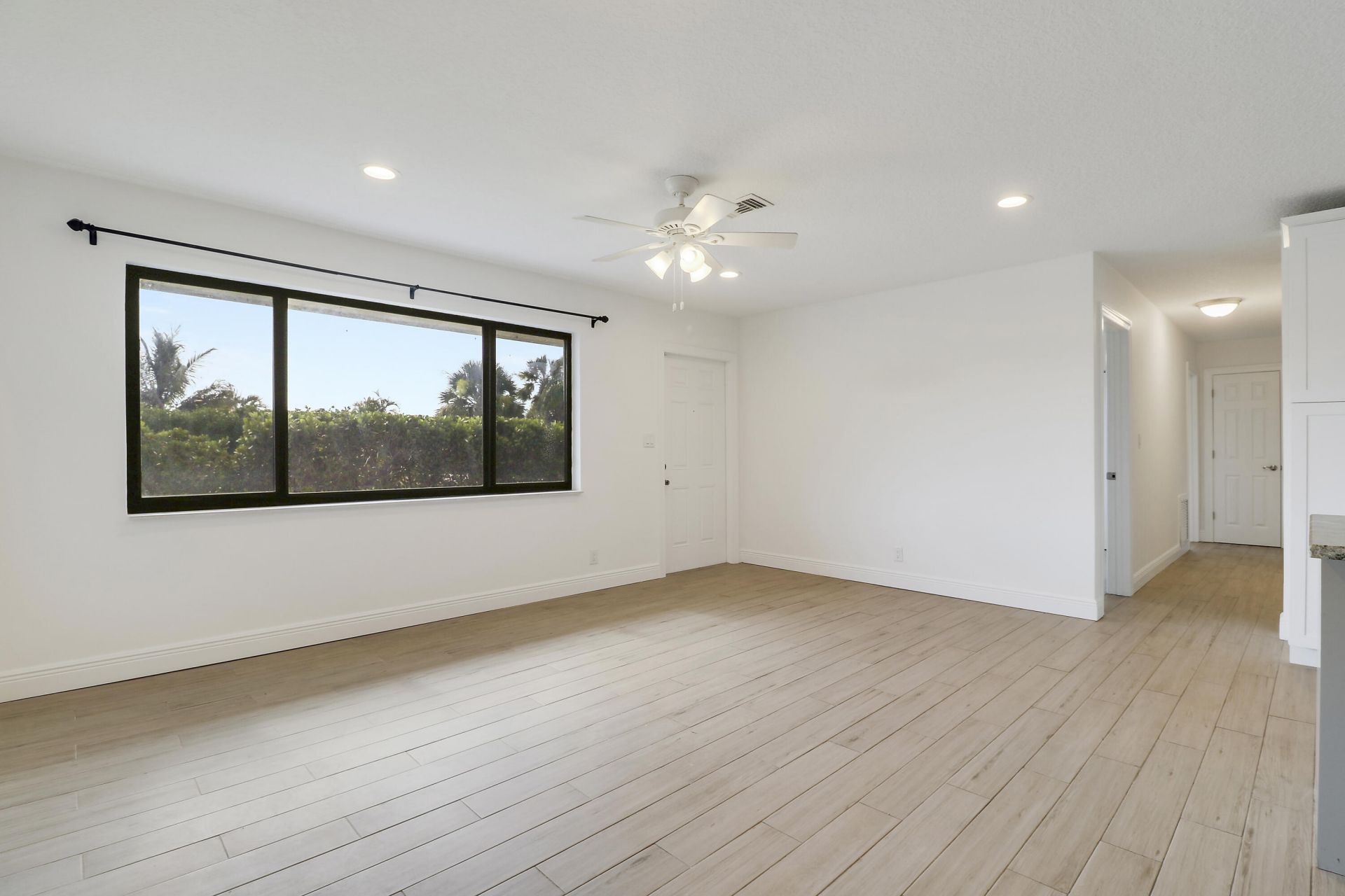 816 Juniper Drive, North Palm Beach, FL 33408 Photo