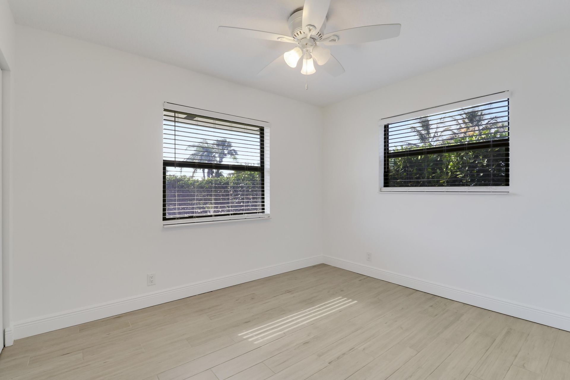 816 Juniper Drive, North Palm Beach, FL 33408 Photo