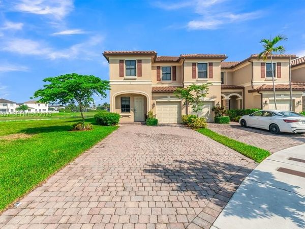3401 W 94th Ter , Hialeah, FL 33018