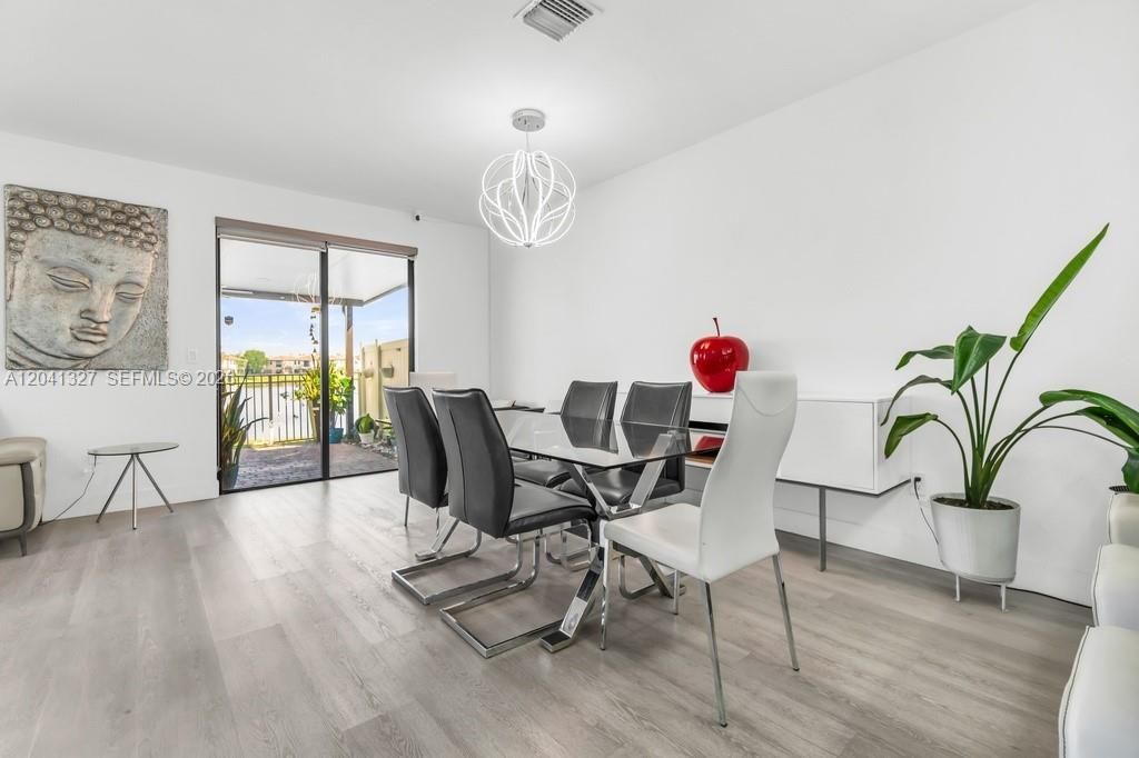 3401 W 94th Ter , Hialeah, FL 33018 Photo