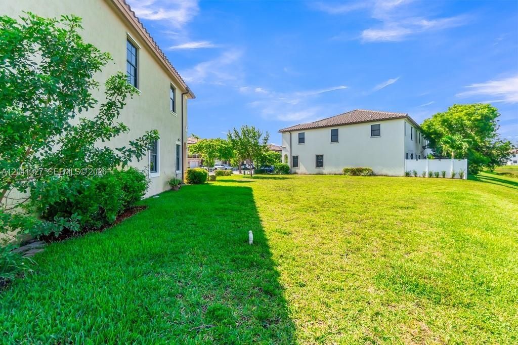 3401 W 94th Ter , Hialeah, FL 33018 Photo