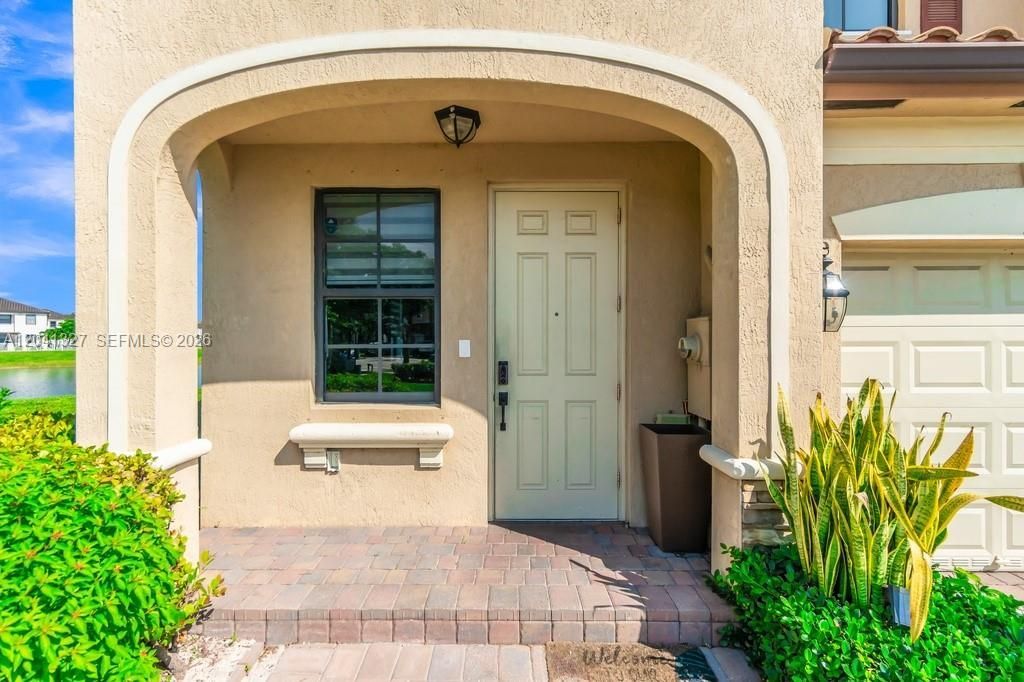 3401 W 94th Ter , Hialeah, FL 33018 Photo