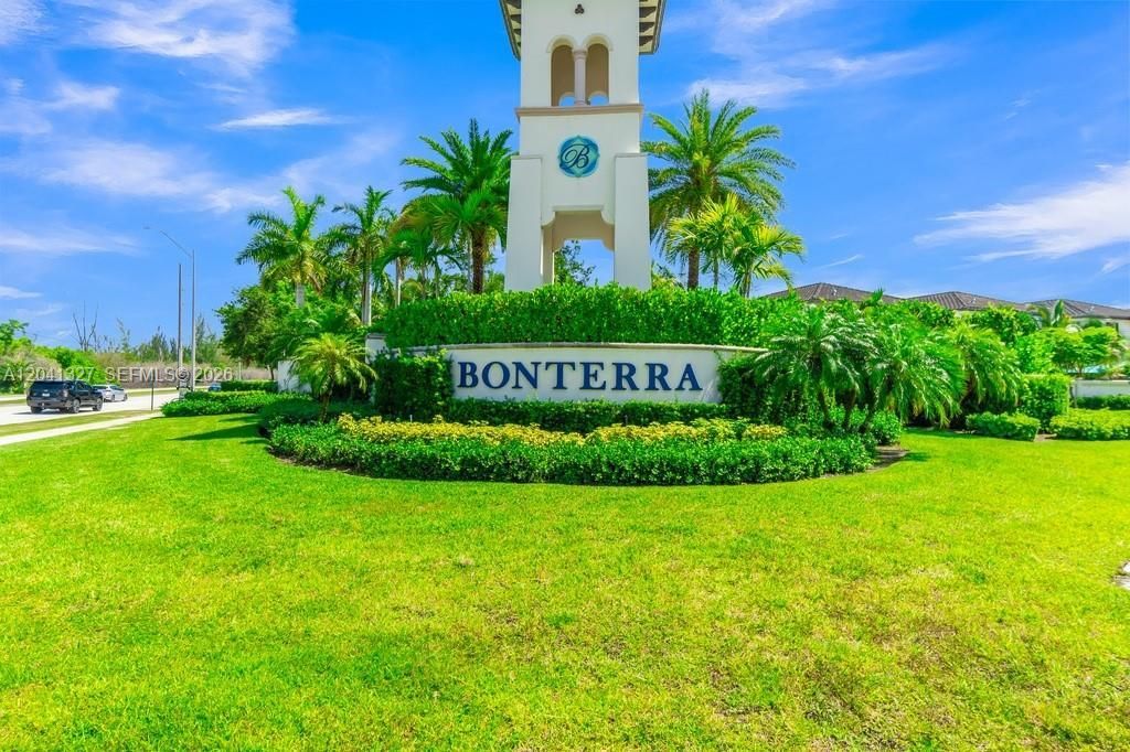 3401 W 94th Ter , Hialeah, FL 33018 Photo