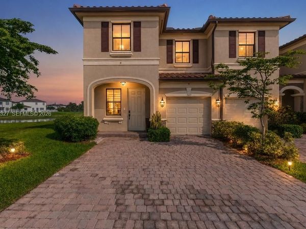 3401 W 94th Ter , Hialeah, FL 33018