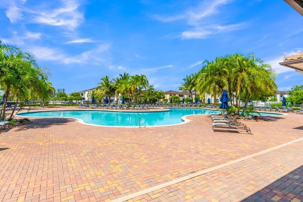 3401 W 94th Ter , Hialeah, FL 33018 Photo