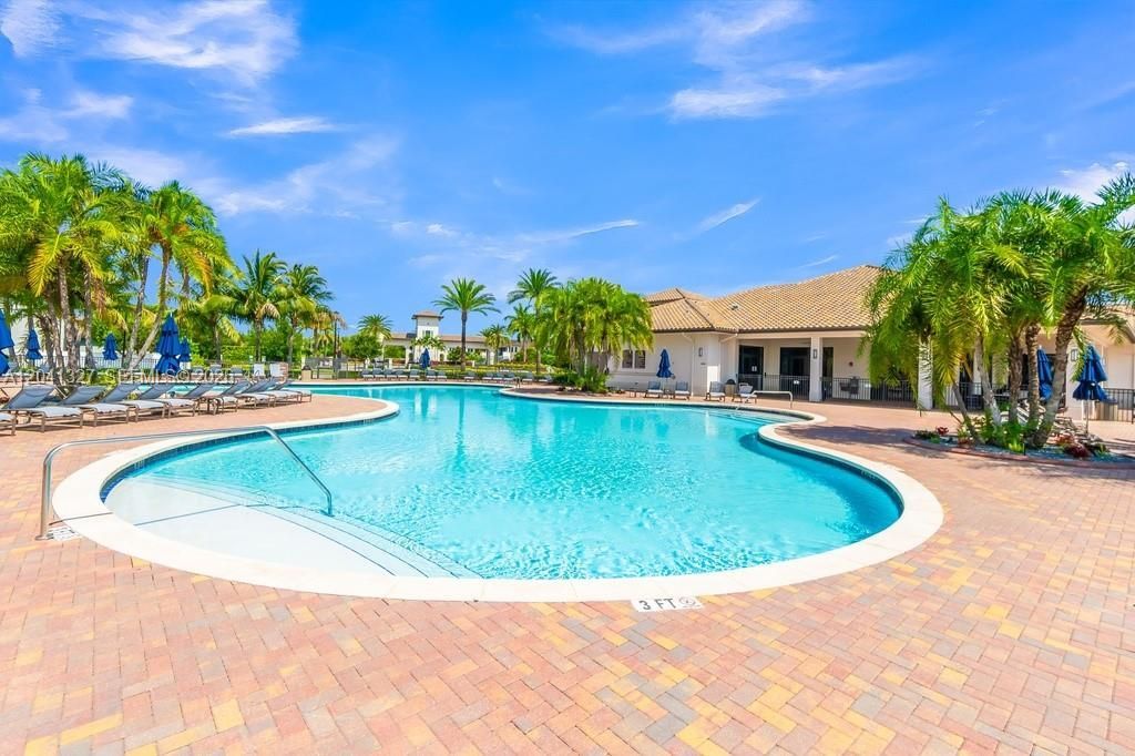 3401 W 94th Ter , Hialeah, FL 33018 Photo