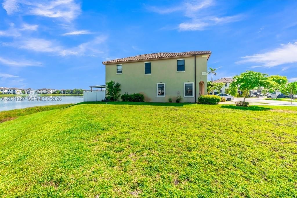 3401 W 94th Ter , Hialeah, FL 33018 Photo