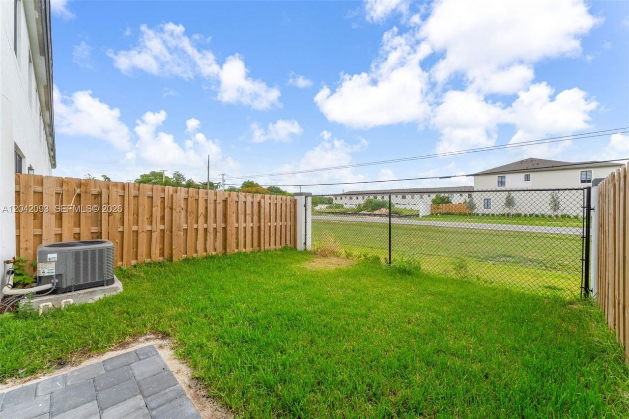 19107 SW 344th Ter, Homestead, FL 33034 Photo