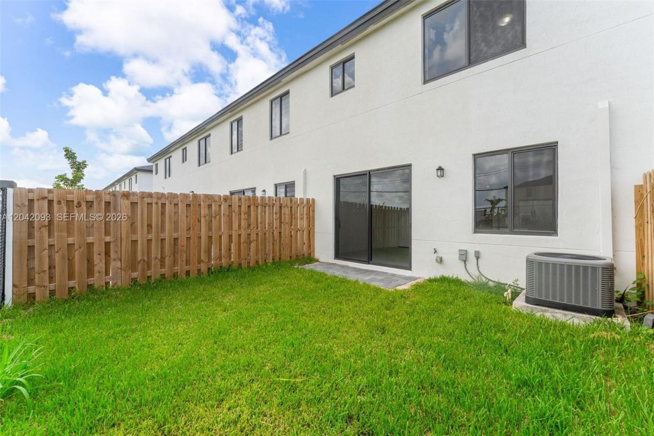 19107 SW 344th Ter, Homestead, FL 33034 Photo
