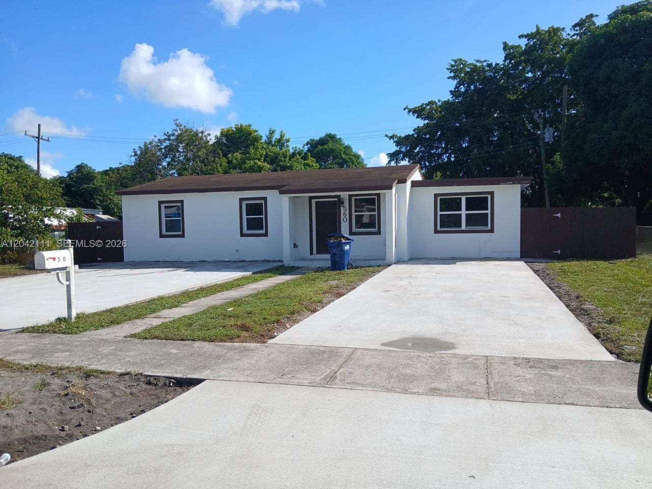 560 NW 188th St , Unit 1, Miami Gardens, FL 33169 Photo