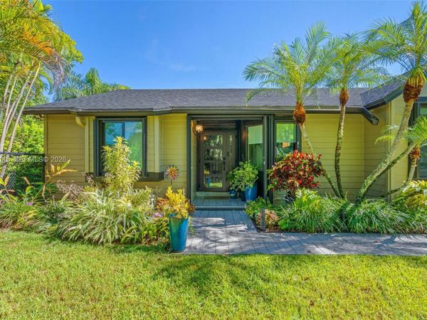 15031 SW 154th Ter , Miami, FL 33187