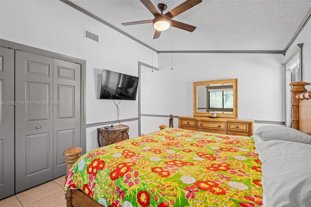 15031 SW 154th Ter , Miami, FL 33187 Photo