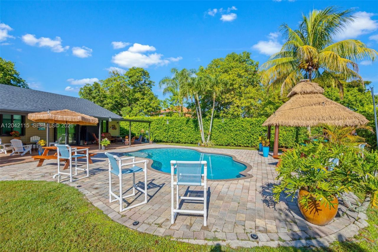 15031 SW 154th Ter , Miami, FL 33187 Photo